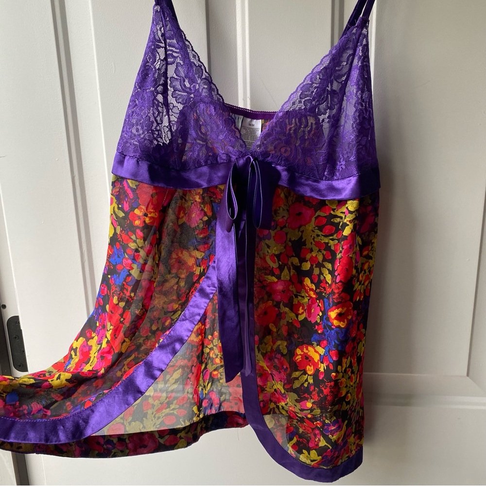 Purple and Pink floral Tank Top with Lace. Size Medium